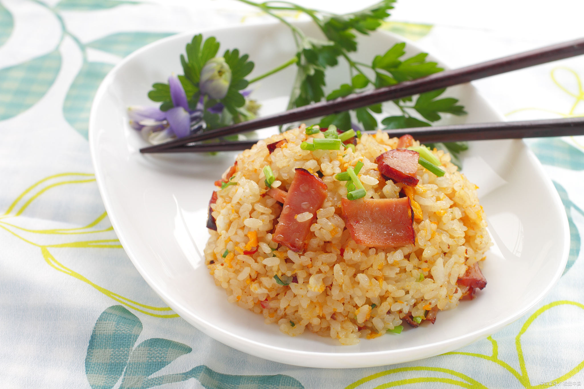 如何制作好吃的腊肉炒米饭