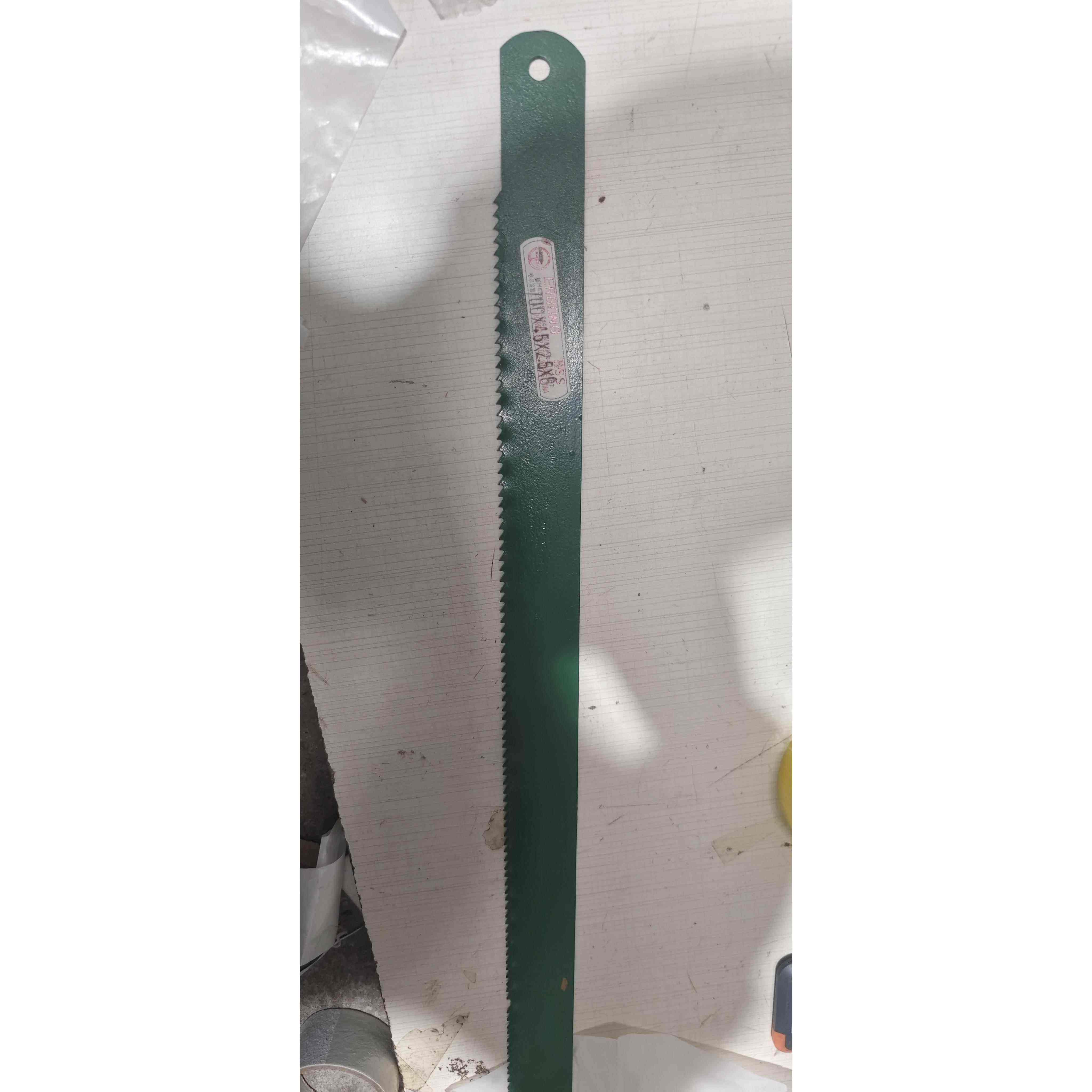 锋钢锯条上打孔用啥钻头,